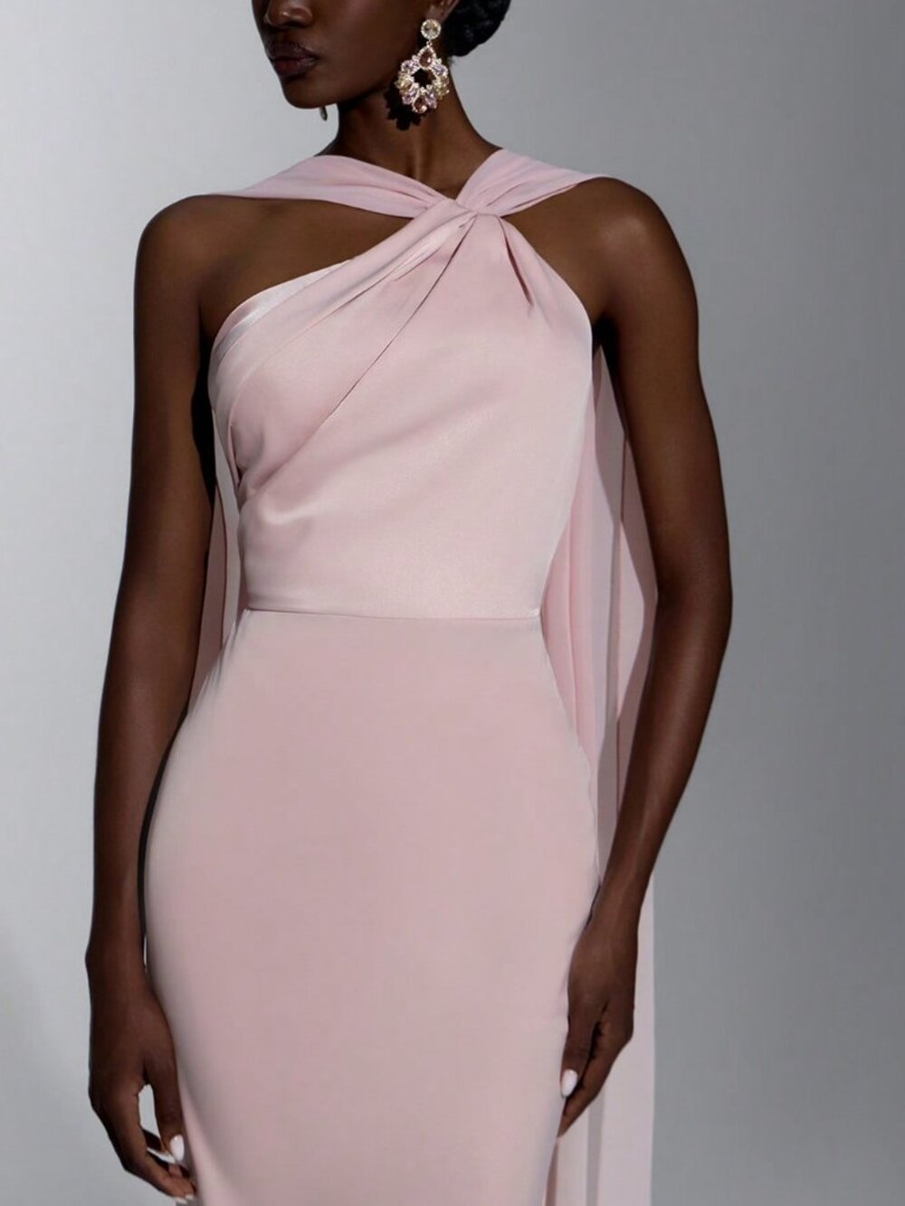 Baby Pink Women's Elegant Pleated Halter Neck Top With Draped Accents - Picture 5 of 8
